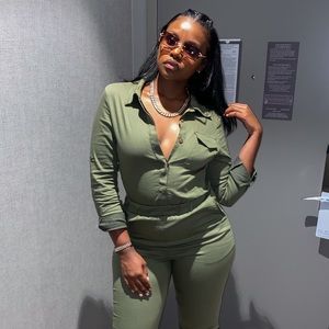 Meet your Posher, Bia